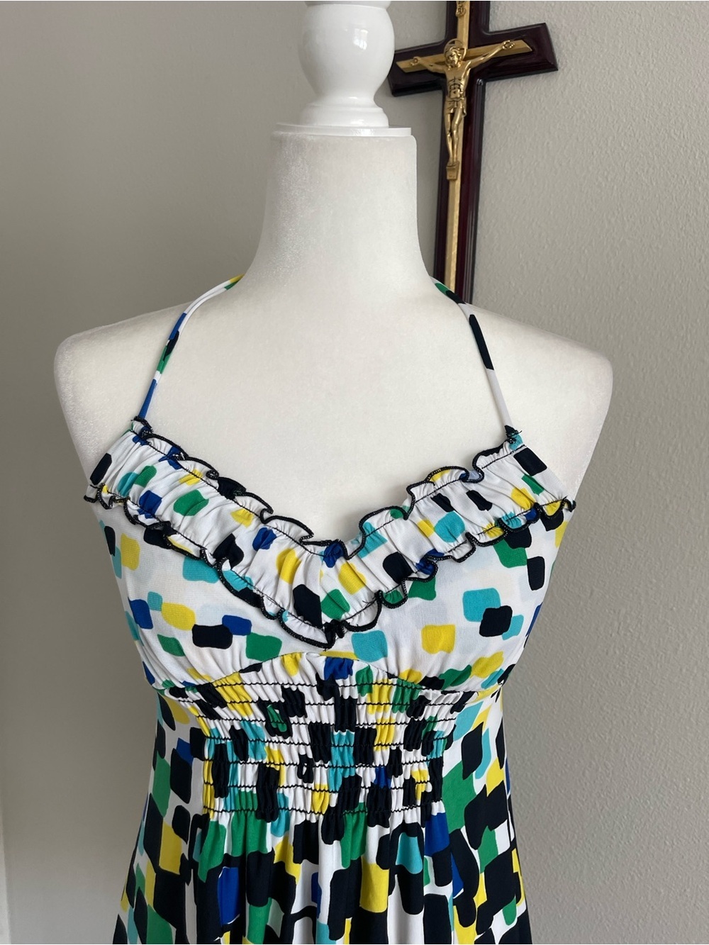 XOXO Women's Multi-Color Ruffled Halter Tank Top - Picture 2 of 6